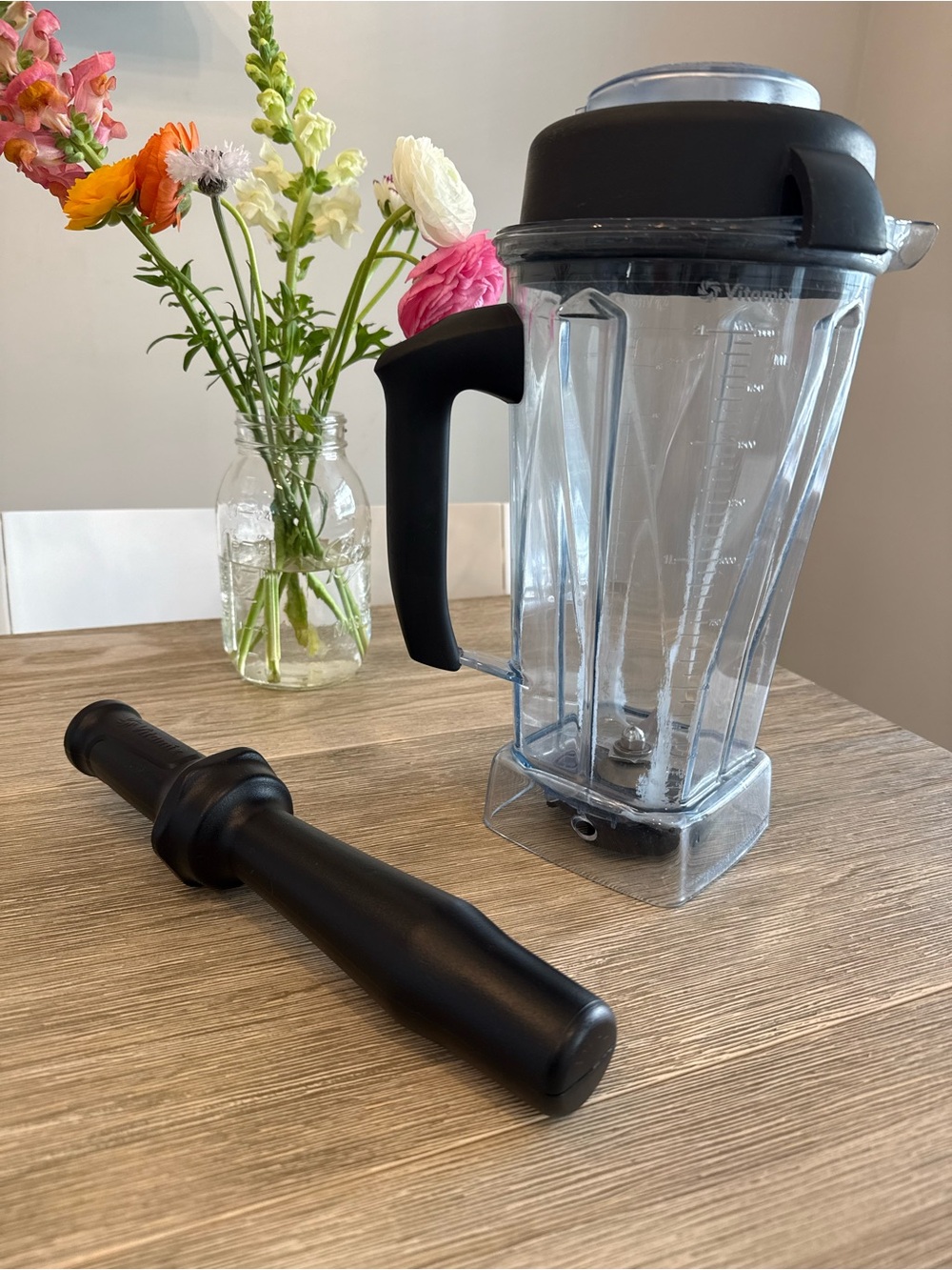 Genuine Vitamix Blendwr Container Pitcher Lid & Tamper - Replacement